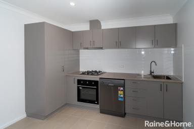 House Leased - NSW - Kooringal - 2650 - Brand New Unit  (Image 2)