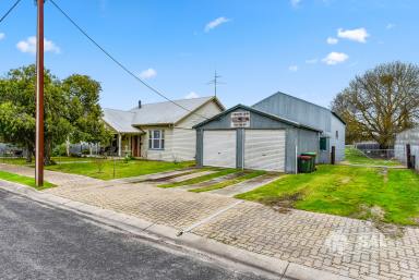 House Sold - SA - Wolseley - 5269 - Family home, 10 minutes from Bordertown!  (Image 2)