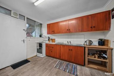 House Leased - TAS - West Moonah - 7009 - Immpecable Unit  (Image 2)