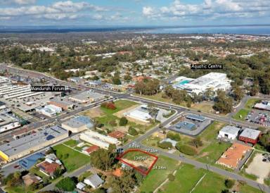 Residential Block For Sale - WA - Mandurah - 6210 - OUTSTANDING OPPORTUNITY AS THEY SAY, LOCATION, LOCATION, LOCATION....AND 6 PARKVIEW ST HAS IT ALL.  (Image 2)