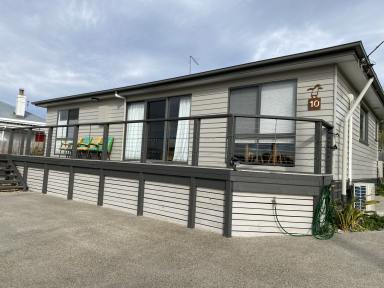 House Leased - TAS - Bicheno - 7215 - Convenient Coastal Living  (Image 2)
