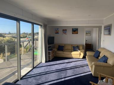 House For Lease - TAS - Bicheno - 7215 - Convenient Coastal Living  (Image 2)