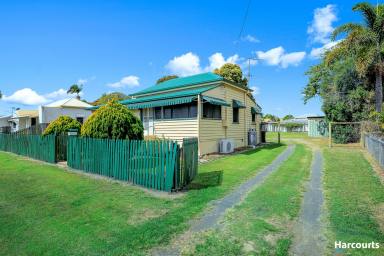 House Leased - QLD - Bundaberg South - 4670 - Charming 3 Bedroom Character Cottage  (Image 2)