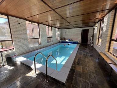 House For Sale - NSW - Lightning Ridge - 2834 - Great location with a pool!  (Image 2)