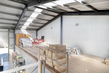 Industrial/Warehouse Leased - QLD - Glenvale - 4350 - Massive 345 sqm Industrial Shed with Extra High Roller Doors  (Image 2)