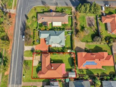 House Sold - NSW - Young - 2594 - Large Family Home In A desirable Location  (Image 2)