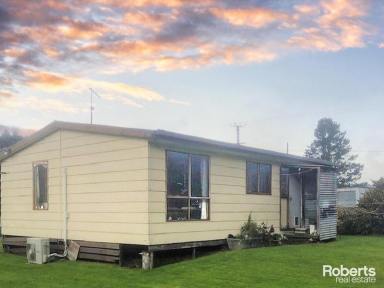 Unit For Sale - TAS - Zeehan - 7469 - AS IS WHERE IS!  (Image 2)
