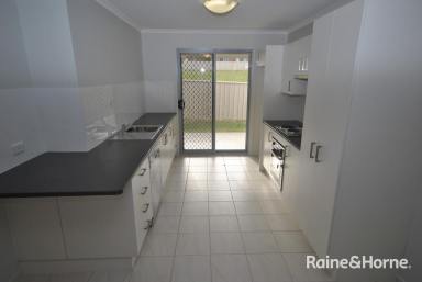 Unit For Lease - NSW - Worrigee - 2540 - 2 Bedroom Unit  (Image 2)