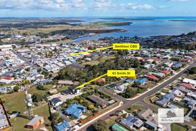 House For Sale - TAS - Smithton - 7330 - Extraordinary Property with a huge Block with the Panoramic Town & Water  Views  (Image 2)