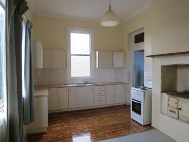 Apartment For Lease - NSW - Quirindi - 2343 - Two Bedroom Flat in the Heart of Quirindi  (Image 2)