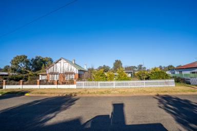 House For Sale - NSW - Cowra - 2794 - Investors take note! Heritage home in prime position close to town!  (Image 2)
