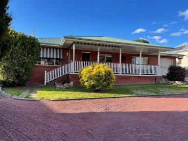 House Sold - QLD - Stanthorpe - 4380 - Idyllic Lifestyle  (Image 2)