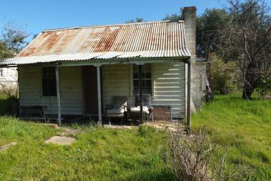 House Sold - VIC - Avoca - 3467 - GREAT LAND BLOCK WITH  DERELICT HOUSE  720m2 (approx)  (Image 2)