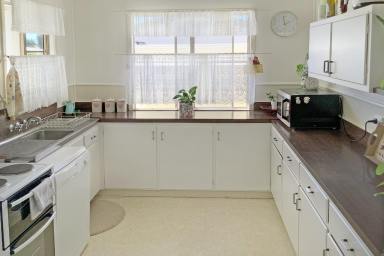 House Sold - QLD - Longreach - 4730 - Sunlit Delight  (Image 2)