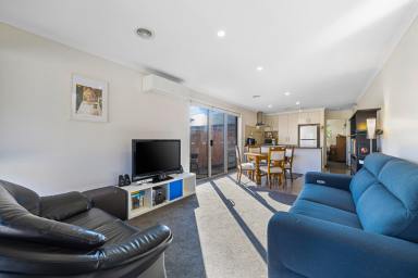 House Sold - VIC - Sebastopol - 3356 - QUALITY MODERN LIVING WITH EASY WALK TO SHOPS  (Image 2)