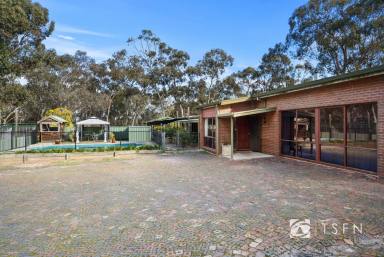House Sold - VIC - Strathfieldsaye - 3551 - FOR SALE OR BY AUCTION - FRIDAY 8TH MARCH 12:00 PM ON-SITE  (Image 2)