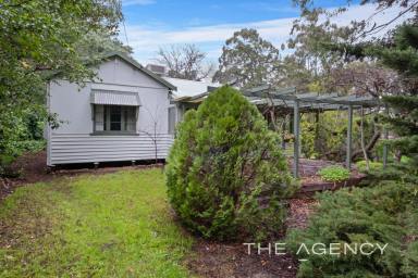 House Sold - WA - Glen Forrest - 6071 - The Ultimate Cosy Woodland Cottage  (Image 2)