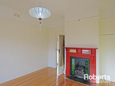 House Leased - TAS - Sandy Bay - 7005 - Charming 3 bedroom house just moments from the beach  (Image 2)