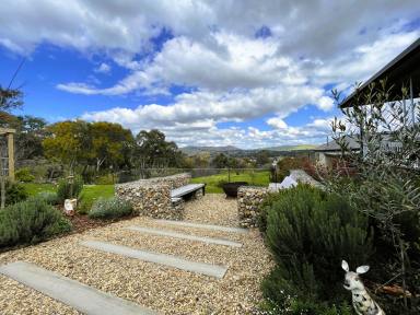 House Sold - NSW - Gundagai - 2722 - Comfortable family home with amazing views !!  (Image 2)