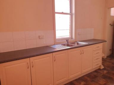 Flat Leased - NSW - Muswellbrook - 2333 - ONE BEDROOM STUDIO FLAT ALL SELF CONTAINED AND CENTRAL IN TOWN  (Image 2)