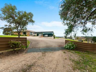 House Sold - VIC - Granite Rock - 3875 - FARMLIFE CLOSE TO BUSH AND LAKES  (Image 2)