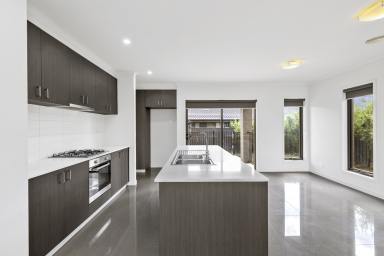 House Leased - VIC - Lucas - 3350 - Spacious Four Bedroom Home  (Image 2)