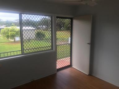 Flat Leased - QLD - Ingham - 4850 - Neat and Tidy Newly Renovated Flat close to town.  (Image 2)