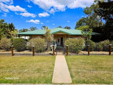 House Sold - QLD - Mareeba - 4880 - NEW PRICE - QUEENSLANDER STYLE HOME WITH A TOUCH OF COUNTRY!  (Image 2)