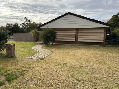 House Sold - NSW - Gilgandra - 2827 - Prime Location House Gilgandra  (Image 2)