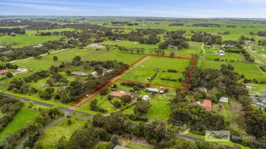 Residential Block Sold - SA - Millicent - 5280 - Attention Horse Lovers  (Image 2)