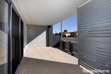 Townhouse Sold - NSW - Wagga Wagga - 2650 - Brand New Central Townhouse - 168sqm's of Living  (Image 2)