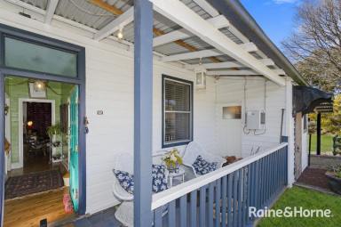 House For Sale - NSW - Murrurundi - 2338 - WONDERFULLY RENOVATED FAMILY HOME  (Image 2)