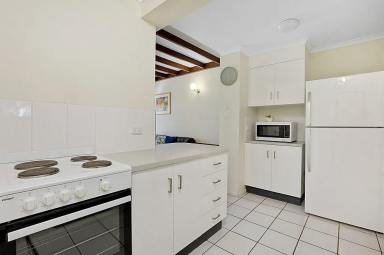 Unit Sold - QLD - Blacks Beach - 4740 - GREAT UNIT WITHIN WALKING DISTANCE TO BEACH  (Image 2)