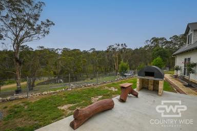 Acreage/Semi-rural For Sale - NSW - Glen Innes - 2370 - Stunning Custom-Built 4 Bedroom  (Image 2)