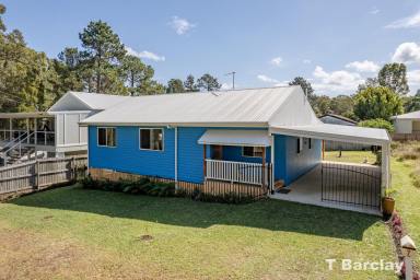 House For Sale - QLD - Russell Island - 4184 - New, Blue and Just for You!  (Image 2)