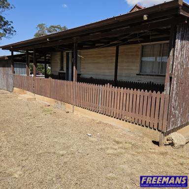 House Leased - QLD - South Nanango - 4615 - Farmhouse Cottage close to town  (Image 2)