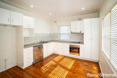 House Leased - NSW - Mount Austin - 2650 - FEELS LIKE HOME  (Image 2)