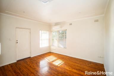 House Leased - NSW - Mount Austin - 2650 - FEELS LIKE HOME  (Image 2)