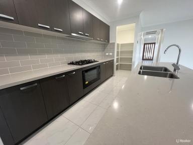 House Leased - QLD - Ripley - 4306 - 3 Living Areas, Move in Ready!  (Image 2)