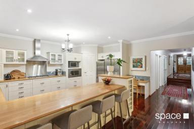 House Sold - WA - Cottesloe - 6011 - Oceanside Classic Family Living  (Image 2)