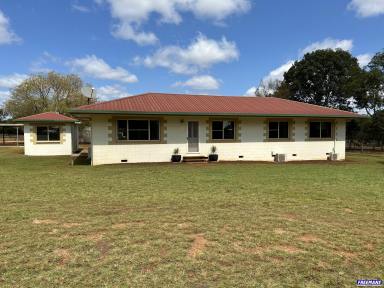House For Lease - QLD - Kingaroy - 4610 - Quality Home on 1 Acre, Quiet Country Living  (Image 2)