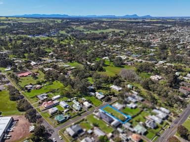 Residential Block Sold - VIC - Hamilton - 3300 - Vast Block in Secluded Court Oasis  (Image 2)