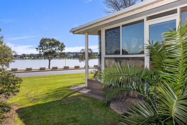 House Leased - NSW - Lake Albert - 2650 - LAKESIDE LIVING  (Image 2)