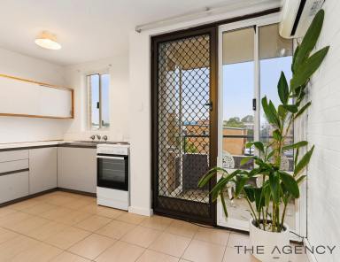 Apartment Sold - WA - Rivervale - 6103 - Cosy & convenient one bedroom apartment!  (Image 2)