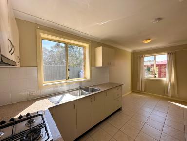 Unit Leased - NSW - Cooma - 2630 - 6/237 Sharp Street  (Image 2)
