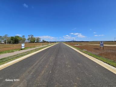 Residential Block For Sale - QLD - Mareeba - 4880 - COUNTRY LIVING ON THE EDGE OF TOWN!  (Image 2)