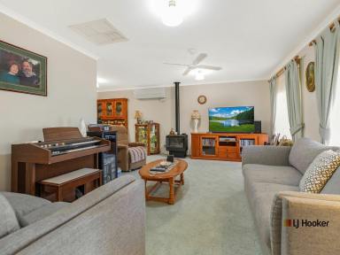 House Sold - VIC - Echuca - 3564 - Charming Family Home in ECHUCA  (Image 2)