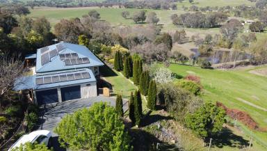 House For Sale - NSW - Tumut - 2720 - Sensational House. Sensational Views.  (Image 2)