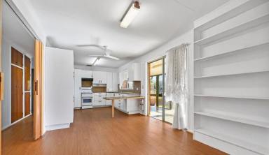 House Sold - QLD - Centenary Heights - 4350 - Spacious 3 bedroom home in sought after location.  (Image 2)