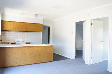 Unit Leased - VIC - Horsham - 3400 - Comfortable 2 bedroom unit  (Image 2)